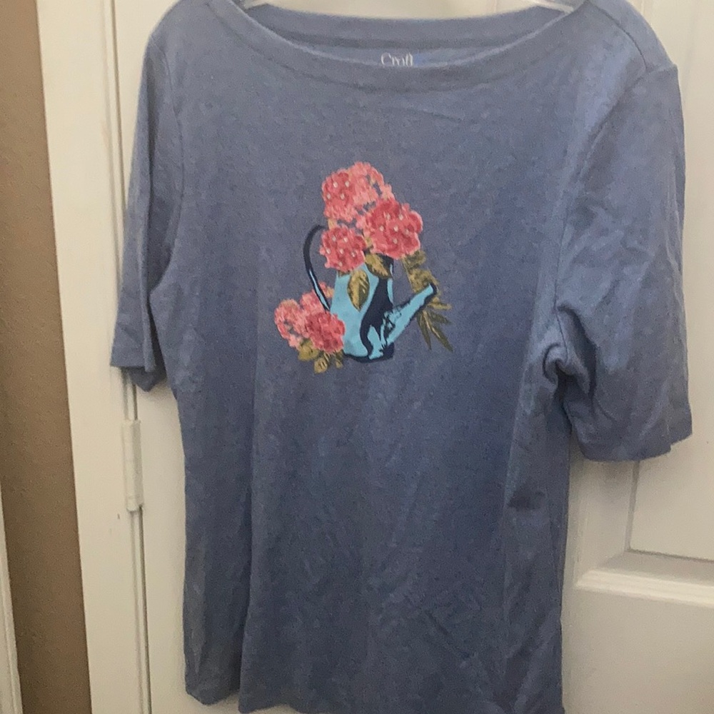 FINAL MARKDOWN Croft and barrow embellished tee large